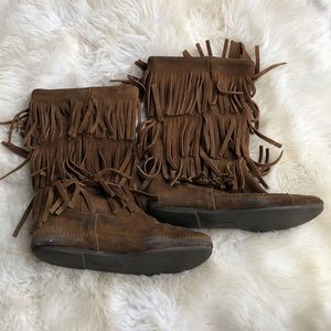 Minnetonka Women’s Fringe Boots
